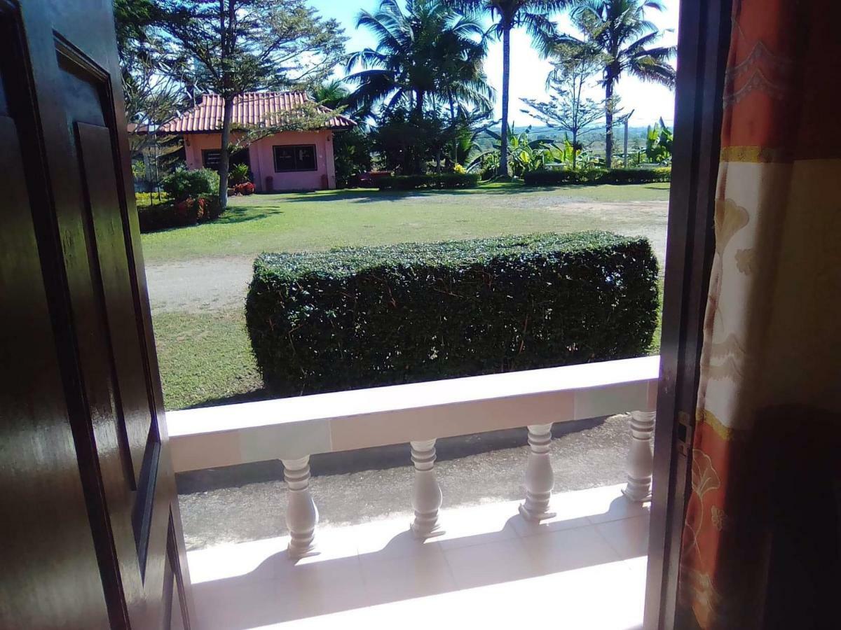 โพธิ์ทองริมทุ่ง Pothong Rimtung Hotel Fang Exterior foto